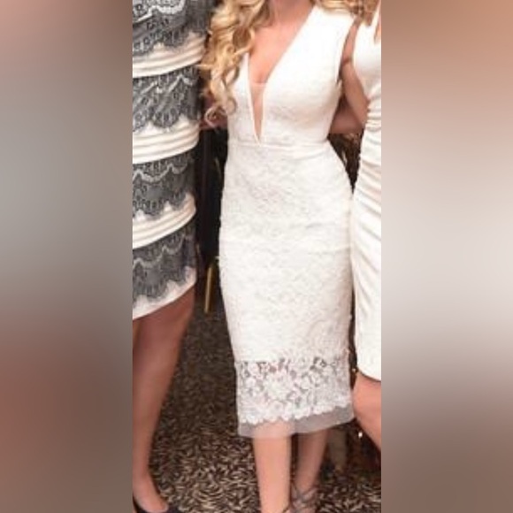 Gorgeous White Lace Jovani Dress! - Picture 2 of 5